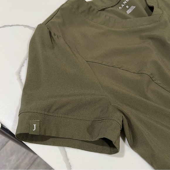Jaanuu Olive‎ Green Women's Top size small hospital scrub top - Picture 7 of 13